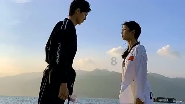 野生枸杞盆景老桩这两个哪个好看？？