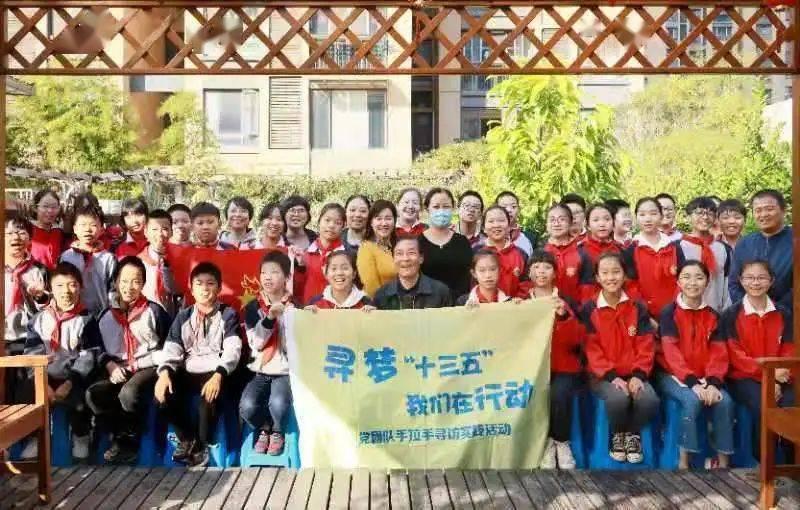 暴雨引发洪水 澳大利亚西部部分地区陆路交通中断