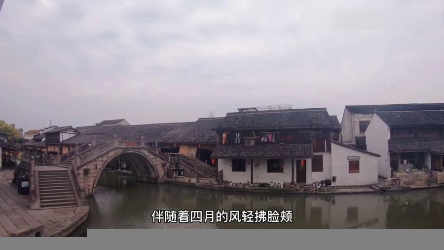 昨天照的照片，为什么出现在朋友圈九月份的说说？游戏画面